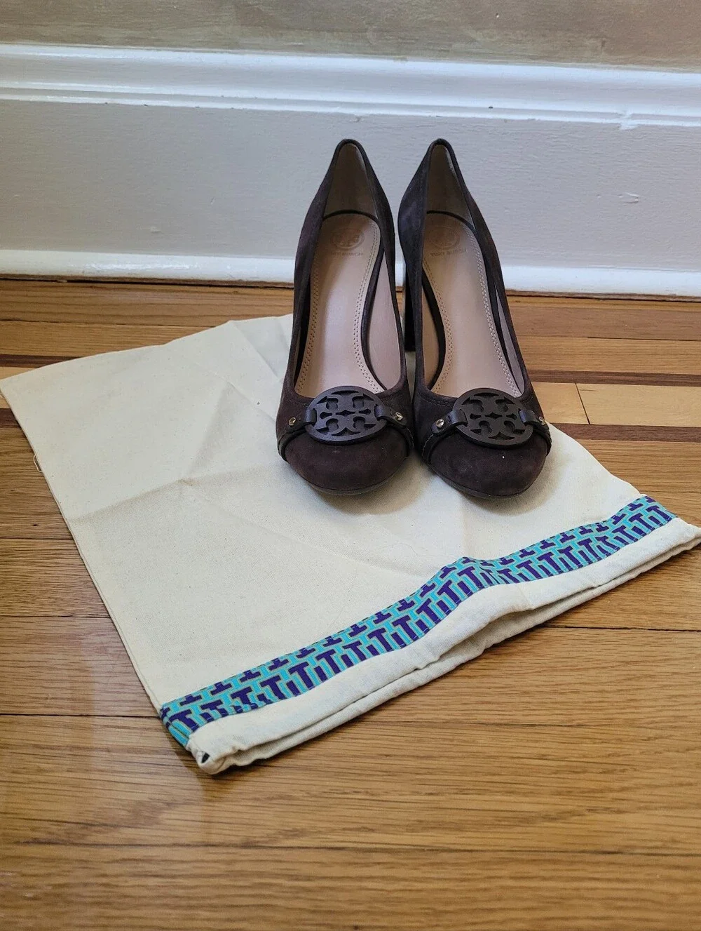 TORY BURCH MINI MILLER 85MM PUMP IN COCONUT BROWN SUEDE
